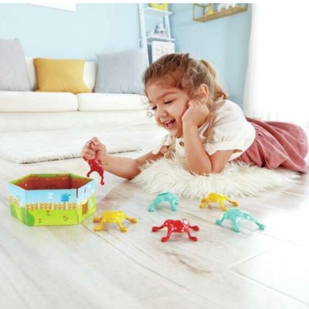 HAPE GERMAN JUMPIN' BUNNIES GAME SET - Picture 7 of 7